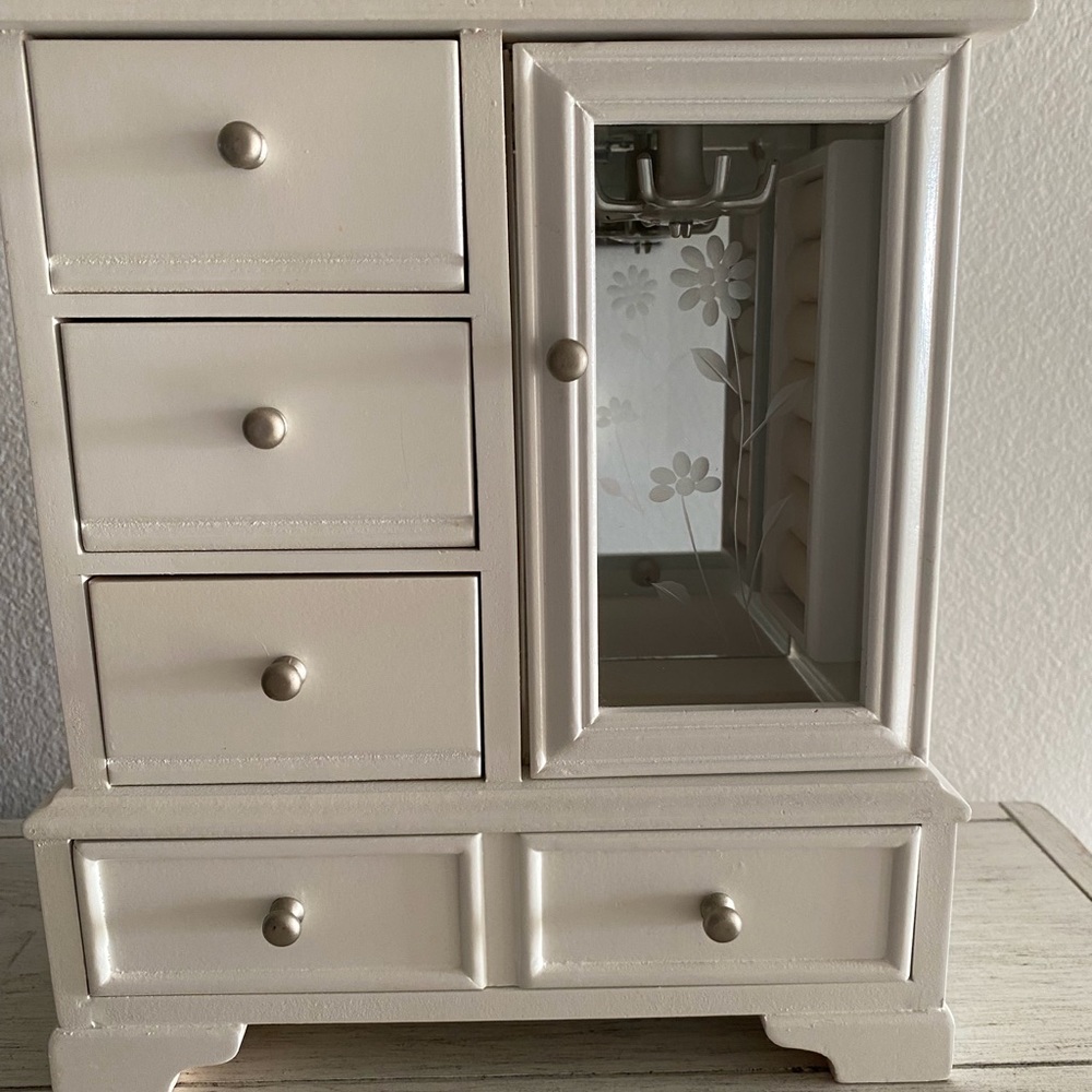 White Jewelry Box